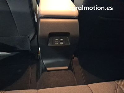 subaru-crosstrek-2-0i-hybrid-cvt-field-20 Thumbnail