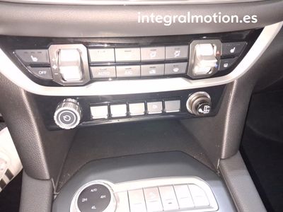 foton-tunland-g7-4wd-8at-16 Thumbnail