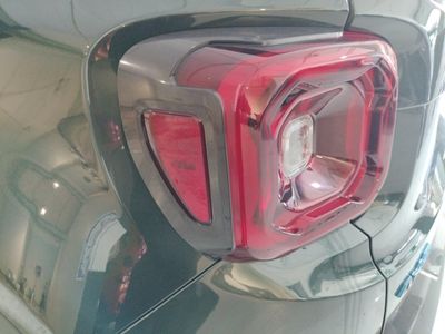 jeep-renegade-4xe-north-star-1-3-phev-240hp-at-eawd-27 Thumbnail