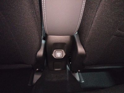 jeep-renegade-4xe-north-star-1-3-phev-240hp-at-eawd-20 Thumbnail