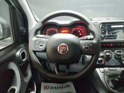 fiat-panda-panda-1-0-hybrid-51kw-70cv-10 Thumbnail
