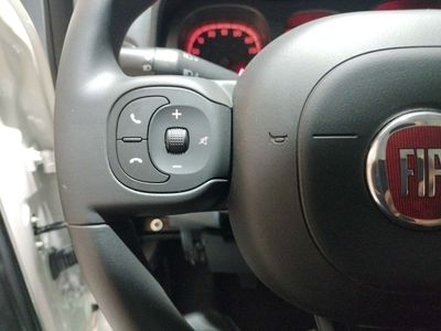 fiat-panda-panda-1-0-hybrid-51kw-70cv-11 Thumbnail