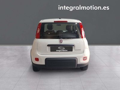 fiat-panda-panda-1-0-hybrid-51kw-70cv-24 Thumbnail