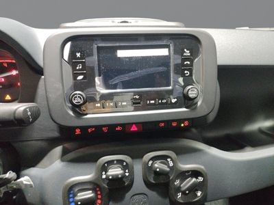 fiat-panda-panda-1-0-hybrid-51kw-70cv-14 Thumbnail
