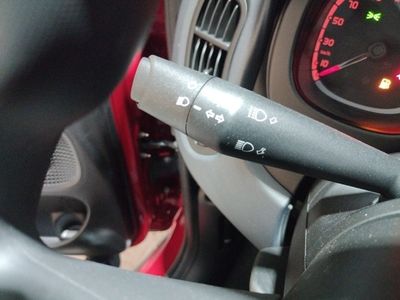 fiat-panda-panda-1-0-hybrid-51kw-70cv-13 Thumbnail