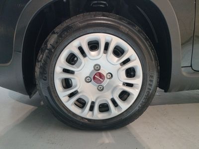 fiat-panda-panda-1-0-hybrid-51kw-70cv-28 Thumbnail