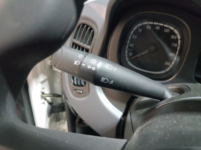 fiat-panda-panda-1-0-hybrid-51kw-70cv-13 Thumbnail