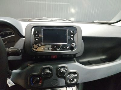 fiat-panda-panda-1-0-hybrid-51kw-70cv-15 Thumbnail