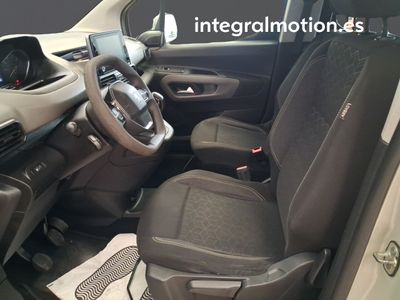 peugeot-partner-active-nav-standard-bluehdi-73kw-monovolumen-compacto-5 Thumbnail