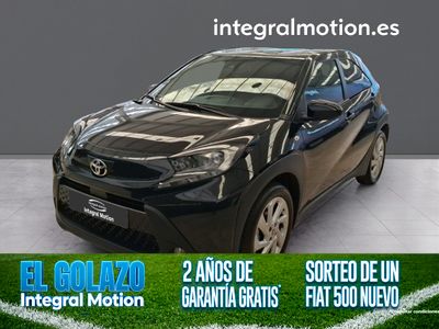 toyota-aygo-x-cross-1-0-vvt-i-72cv-play-0