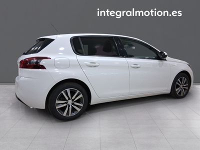 peugeot-308-5p-style-bluehdi-130-s-s-4 Thumbnail