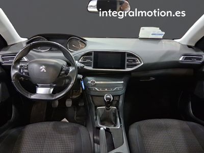 peugeot-308-5p-style-bluehdi-130-s-s-6 Thumbnail
