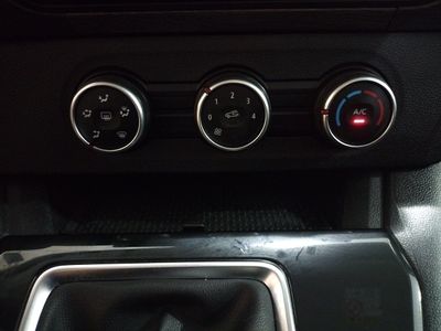 renault-kangoo-combi-combi-1-5-blue-dci-95-cv-11 Thumbnail