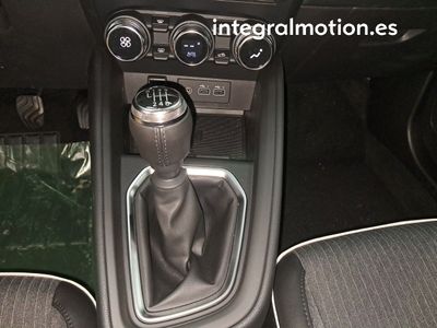 mitsubishi-colt-100t-kaiteki-17 Thumbnail