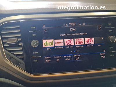 volkswagen-t-roc-advance-r-line-2-0-tdi-85kw-115cv-14 Thumbnail