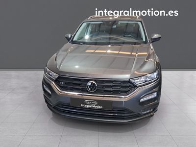 volkswagen-t-roc-advance-r-line-2-0-tdi-85kw-115cv-1 Thumbnail