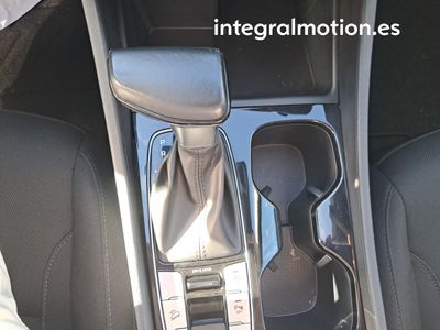 hyundai-tucson-1-6-crdi-100kw-136cv-48v-maxx-dct-17 Thumbnail