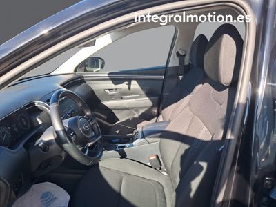 hyundai-tucson-1-6-crdi-100kw-136cv-48v-maxx-dct-9 Thumbnail