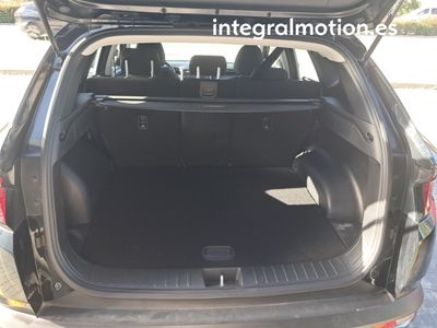 hyundai-tucson-1-6-crdi-100kw-136cv-48v-maxx-dct-29 Thumbnail