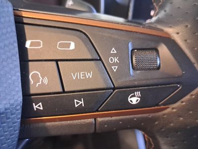 cupra-formentor-1-5-tsi-110kw-150-cv-dsg-12 Thumbnail
