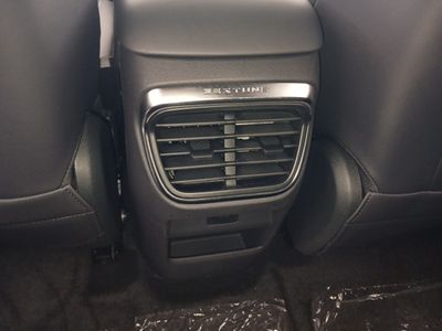 bestune-joye-07-1-5t-phev-premium-20 Thumbnail