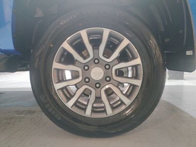foton-tunland-g7-4wd-8at-28 Thumbnail