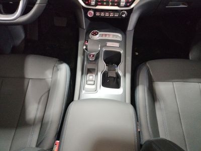 foton-tunland-g7-4wd-8at-21 Thumbnail