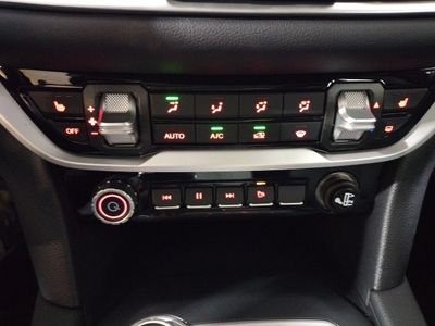 foton-tunland-g7-4wd-8at-16 Thumbnail