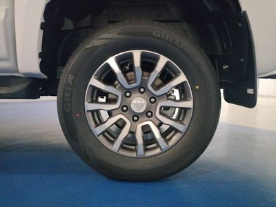 foton-tunland-g7-4wd-8at-28 Thumbnail
