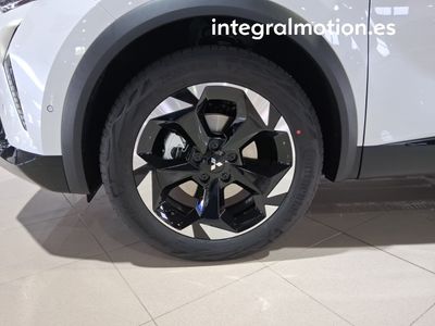 mitsubishi-grandis-180-hev-kaiteki-28 Thumbnail