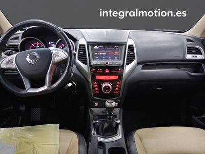 ssangyong-tivoli-d16t-limited-4x2-6 Thumbnail