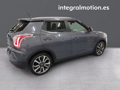 ssangyong-tivoli-d16t-limited-4x2-4 Thumbnail