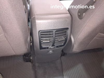 ford-c-max-1-0-ecoboost-92kw-125cv-titanium-20 Thumbnail