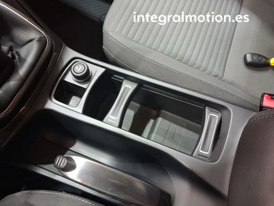 ford-c-max-1-0-ecoboost-92kw-125cv-titanium-21 Thumbnail