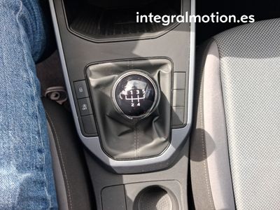 seat-arona-1-6-tdi-70kw-95cv-style-edition-eco-17 Thumbnail