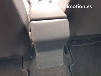 seat-arona-1-6-tdi-70kw-95cv-style-edition-eco-20 Thumbnail