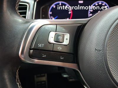 volkswagen-t-roc-sport-2-0-tdi-110kw-150cv-dsg-11 Thumbnail