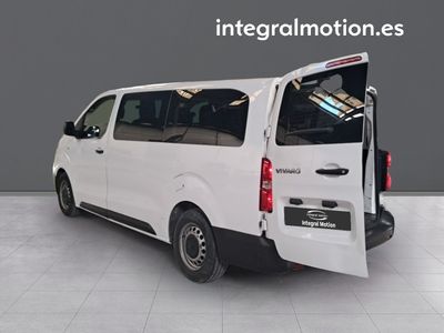 opel-vivaro-1-6cdti-s-s-88kw-120cv-l1-2-7t-combi-9-combi-16 Thumbnail