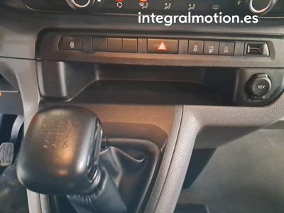 opel-vivaro-1-6cdti-s-s-88kw-120cv-l1-2-7t-combi-9-combi-10 Thumbnail