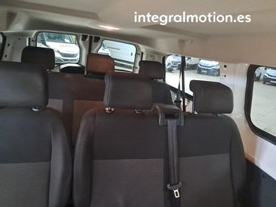 opel-vivaro-1-6cdti-s-s-88kw-120cv-l1-2-7t-combi-9-combi-23 Thumbnail