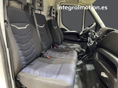 iveco-daily-2-3-td-35s-16v-3520l-h2-12-m3-21 Thumbnail
