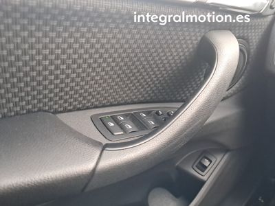 bmw-x1-sdrive18da-corporate-31 Thumbnail