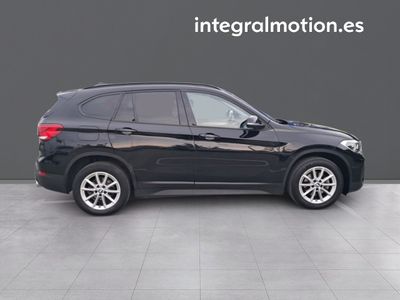 bmw-x1-sdrive18da-corporate-25 Thumbnail