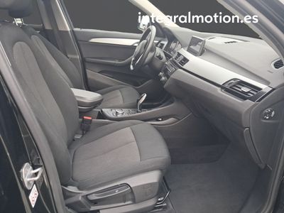bmw-x1-sdrive18da-corporate-8 Thumbnail
