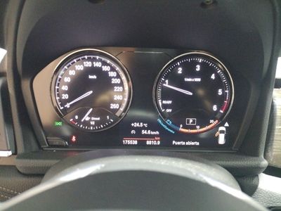bmw-serie-2-gran-tourer-218d-7 Thumbnail