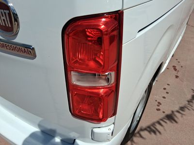 fiat-scudo-furg-n-l2-120cv-mt6-business-16 Thumbnail
