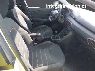 dacia-sandero-stepway-essential-tce-67kw-90v-4 Thumbnail