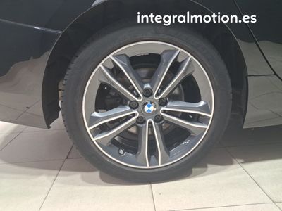 bmw-serie-2-218i-gran-coupe-28 Thumbnail