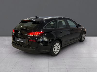 hyundai-i30-1-0-tgdi-klass-dct-4 Thumbnail