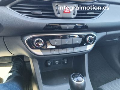hyundai-i30-1-0-tgdi-klass-dct-16 Thumbnail